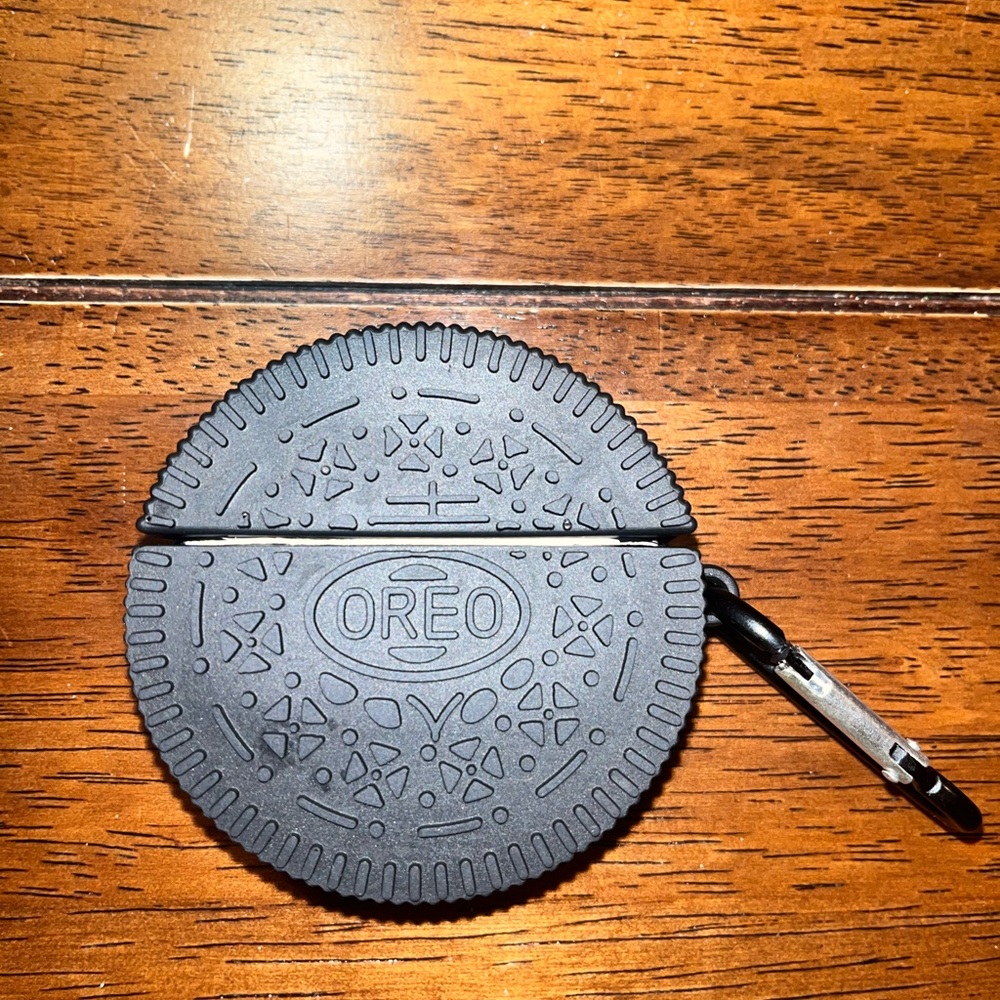 Oreo 2nd Generation AirPods Case